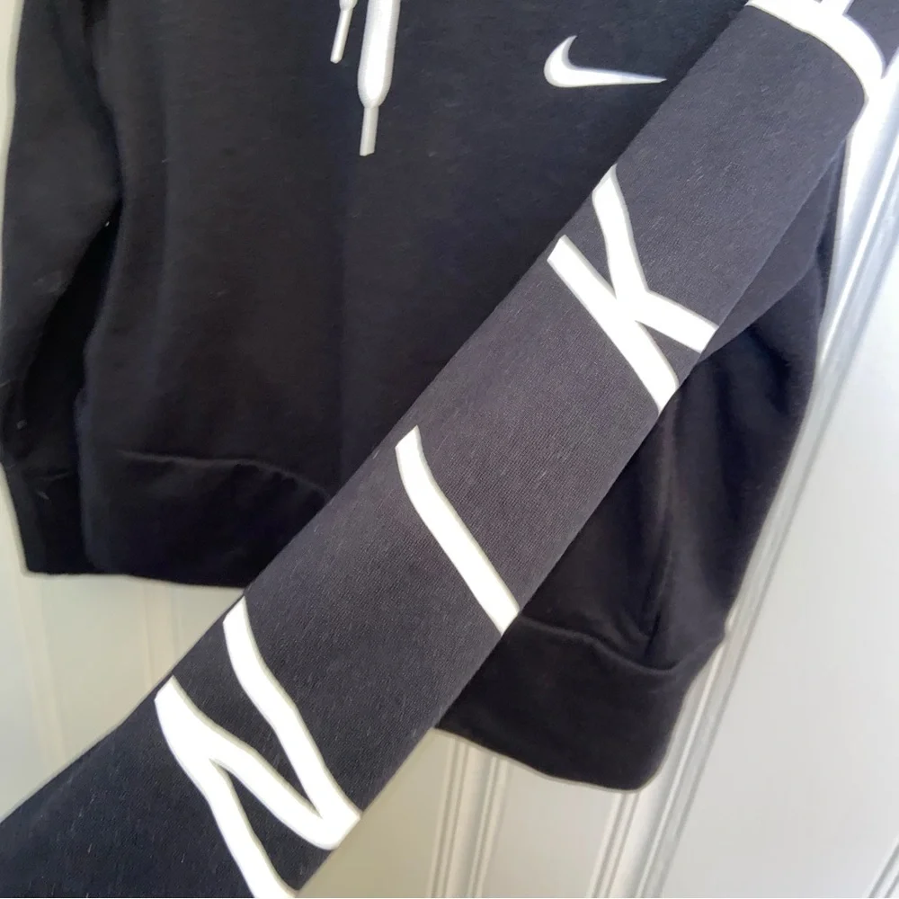 Nike Dri-Fit Hoodie Women’s SmallBlack with  White Spellout Down arm